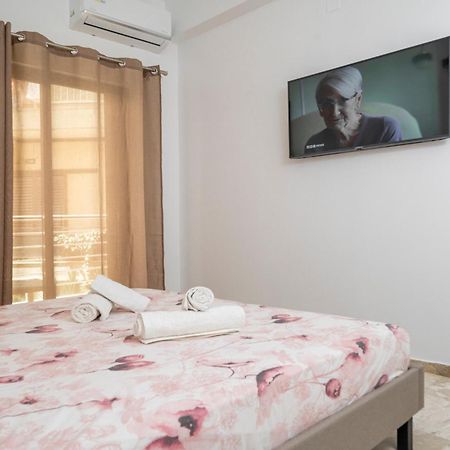 Neon 2Br Luxurious Central Apt Heraklion Exterior photo