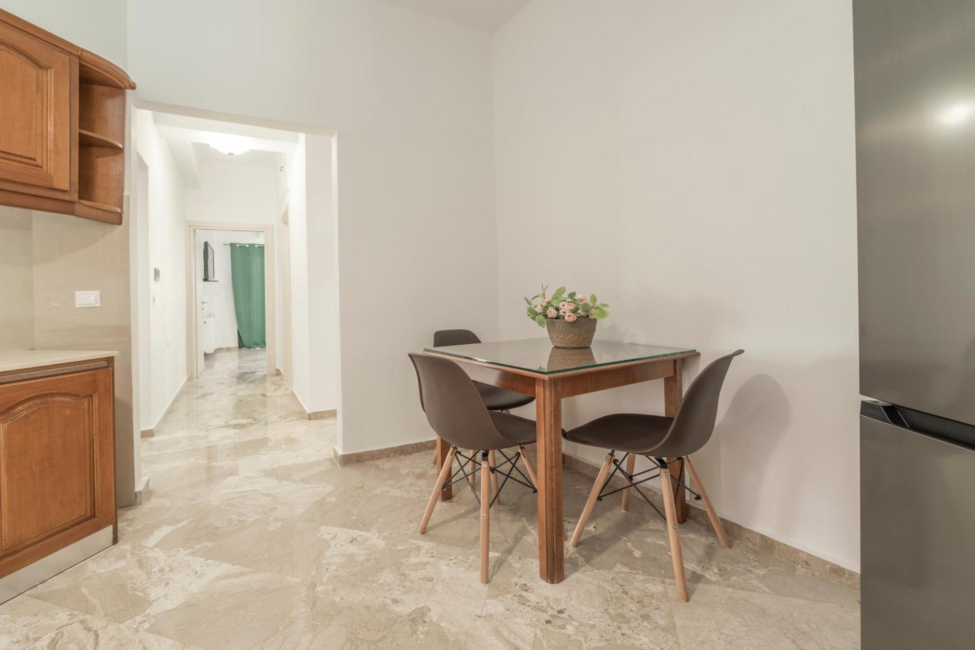 Neon 2Br Luxurious Central Apt Heraklion Exterior photo
