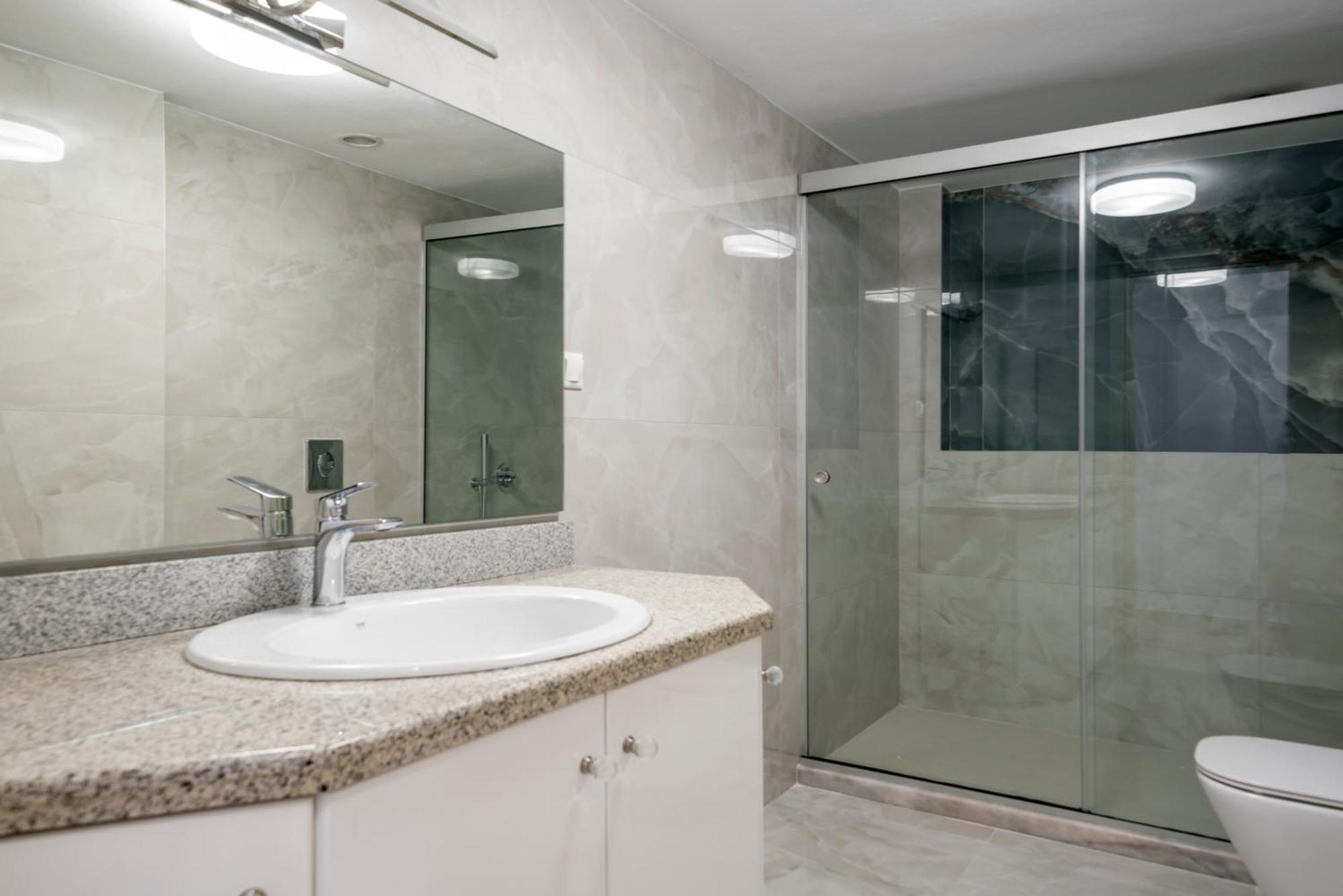 Neon 2Br Luxurious Central Apt Heraklion Exterior photo