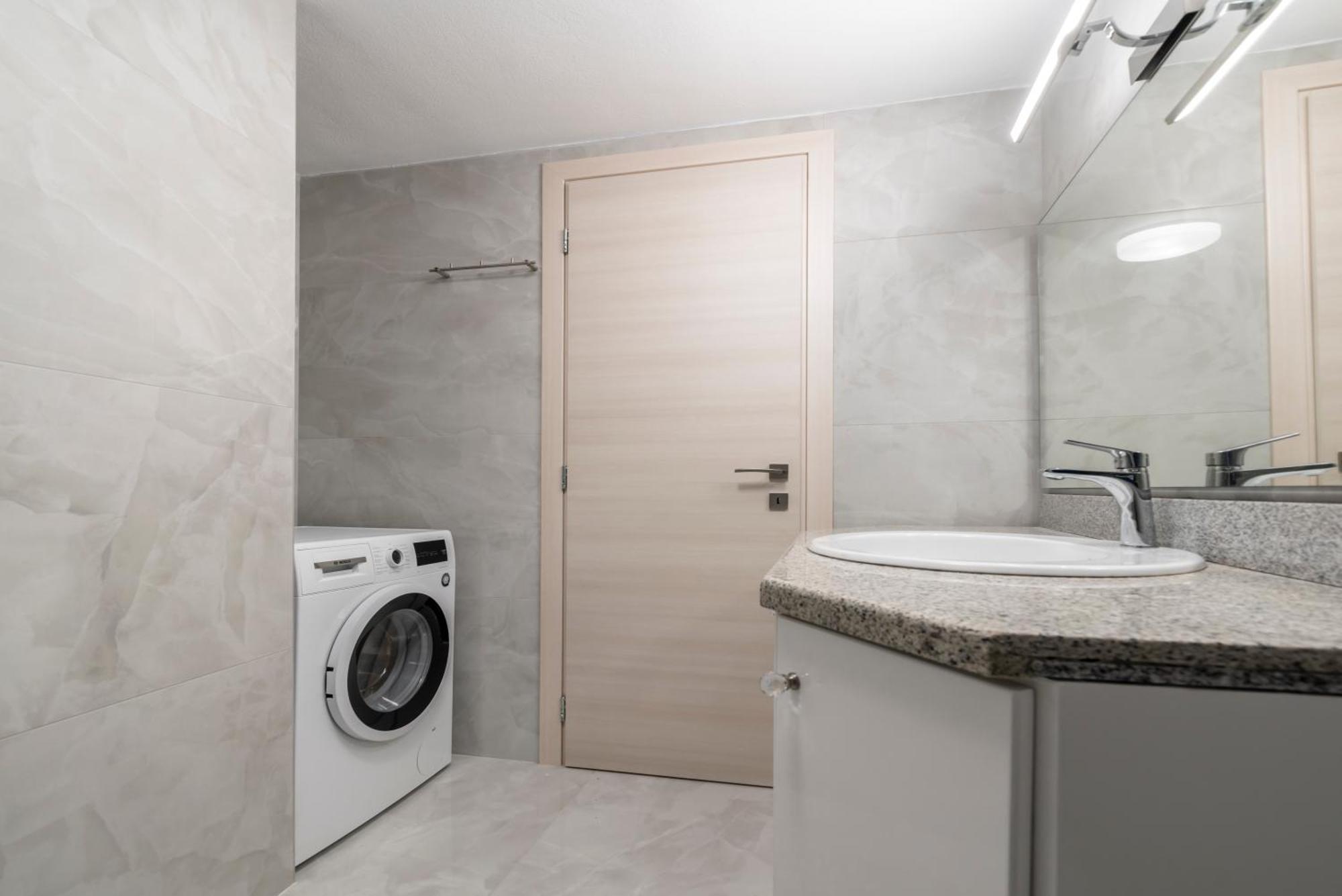Neon 2Br Luxurious Central Apt Heraklion Exterior photo
