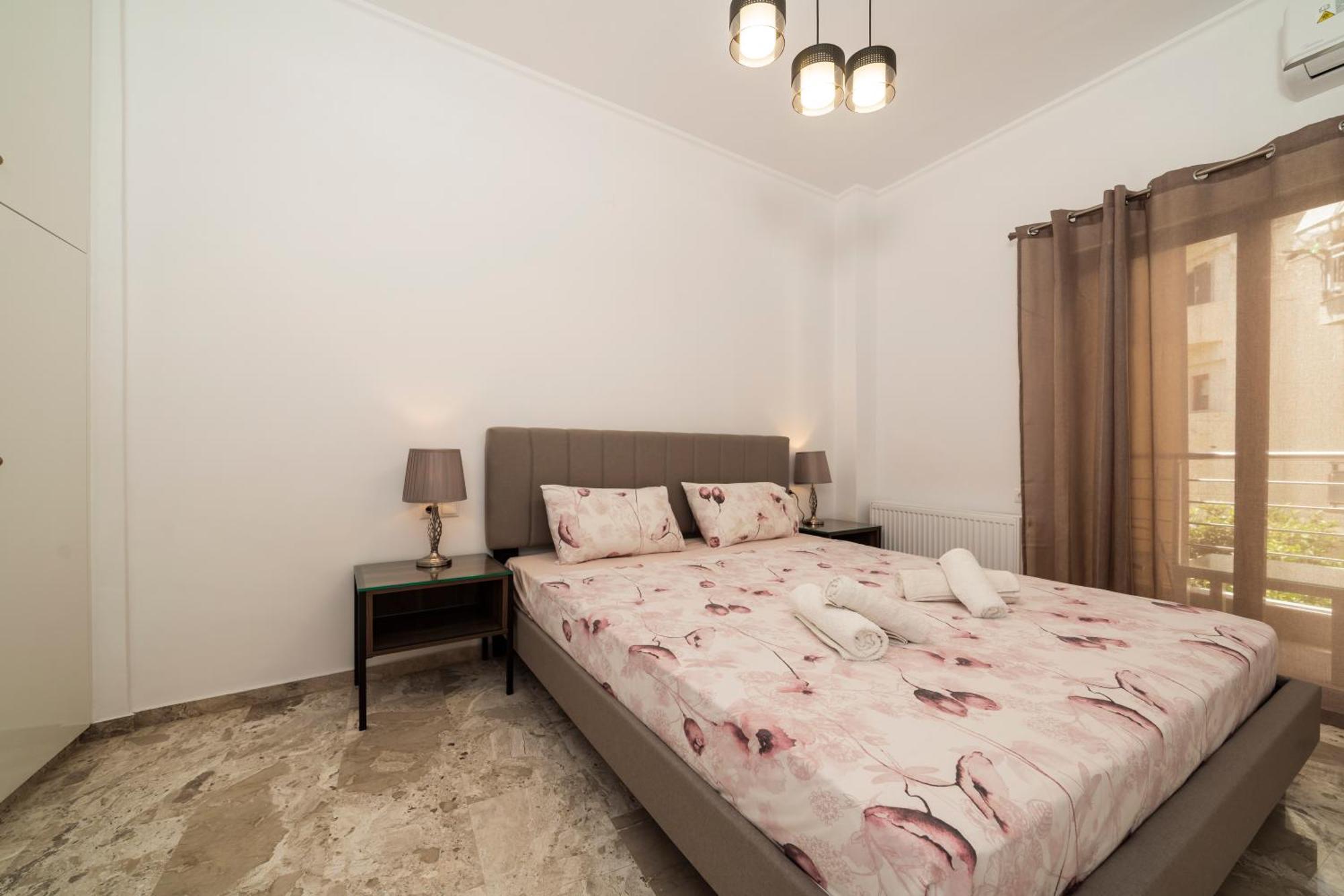 Neon 2Br Luxurious Central Apt Heraklion Exterior photo