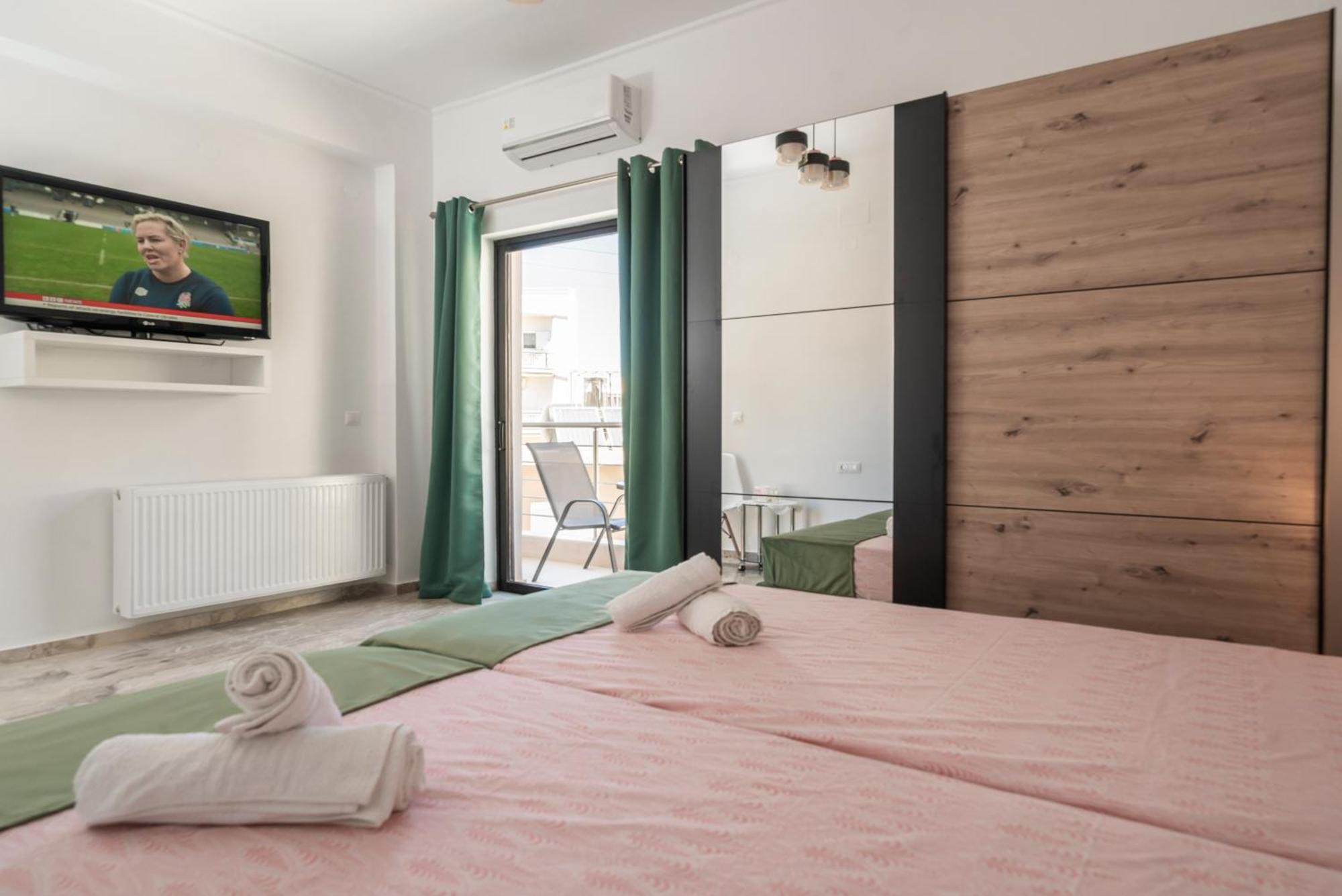 Neon 2Br Luxurious Central Apt Heraklion Exterior photo